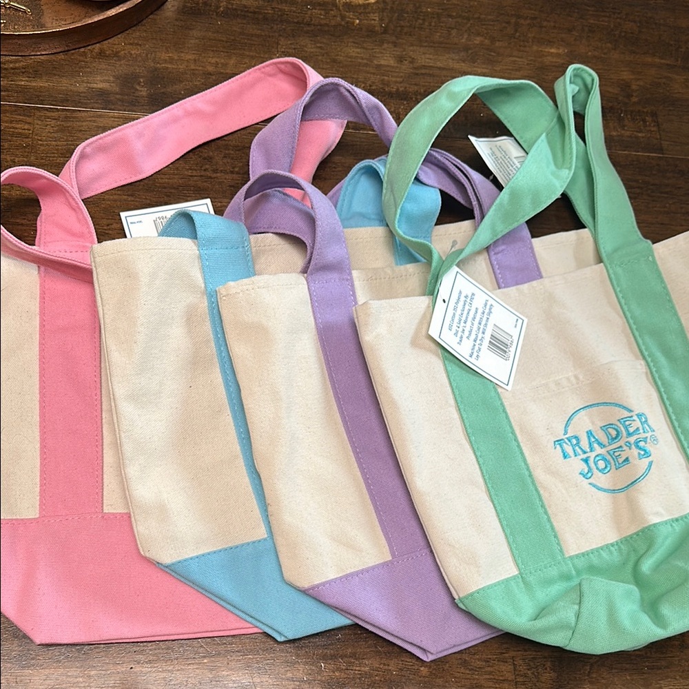 Trader Joe 4 tote bags - New with tag